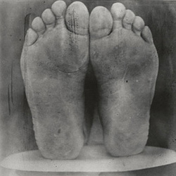 Ishi feet